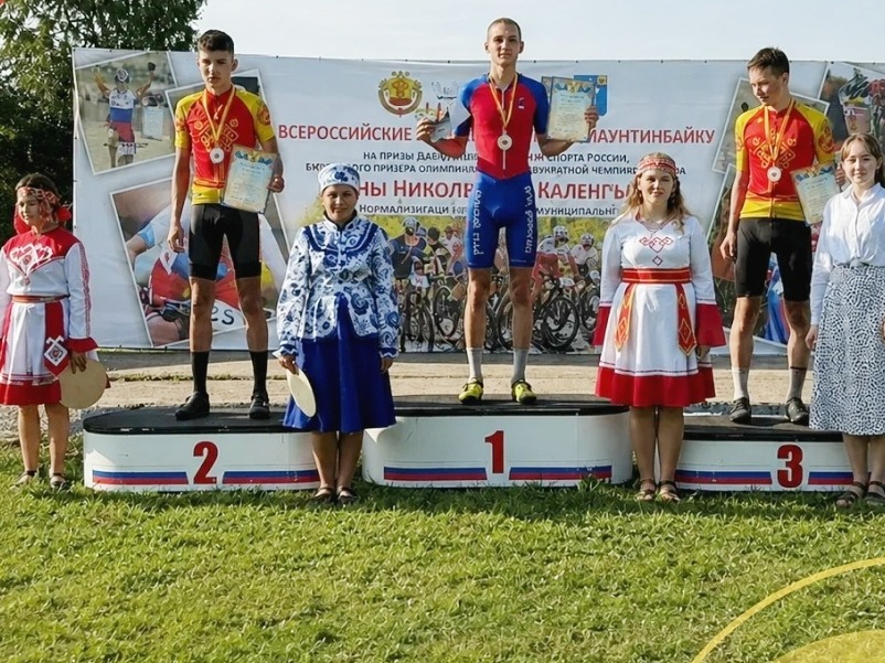 Спортсмен из поселка Юг Игорь Пермяков стал победителем всероссийского кросс-кантри.